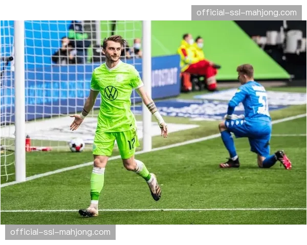 关键瞬间：沃尔夫斯堡前锋浪费绝对机会，球队高控球率未能转化为进球