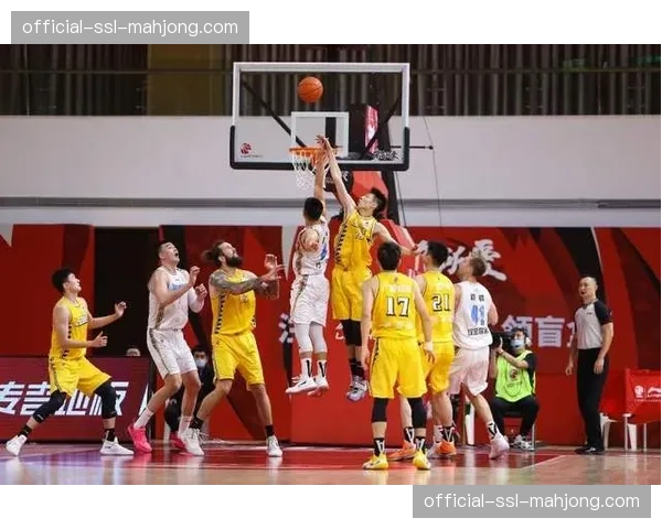 北京首钢青年队助理教练朱彦西带队获得CBDL冠军